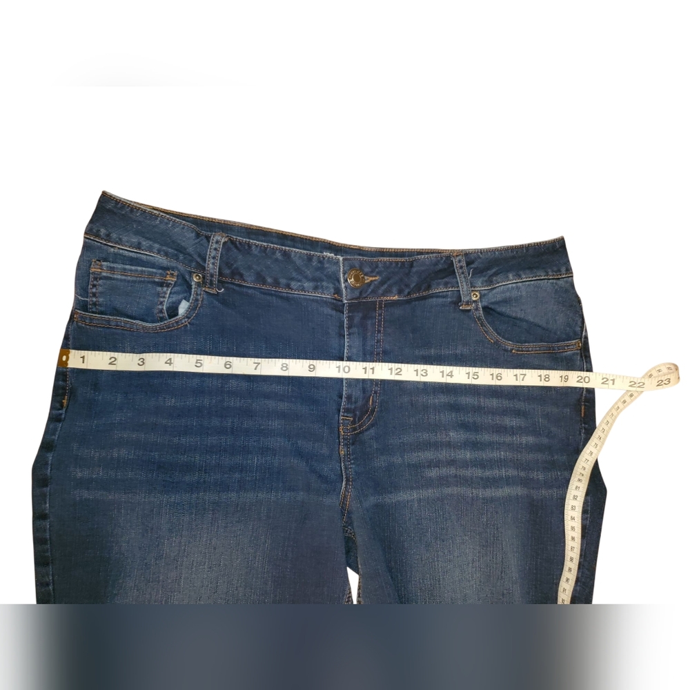 Maurices Mid-Rise 16W Reg. Womens Jeans - Picture 6 of 10